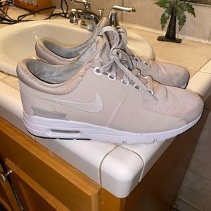 Women’s Nike Shoes.